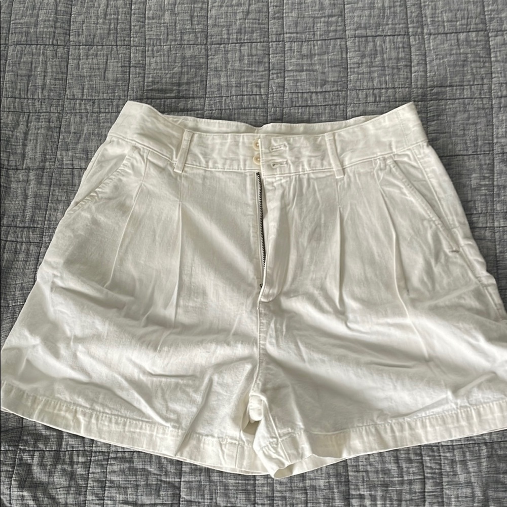 Madewell White Bermuda Shorts Classic Pleated Style
